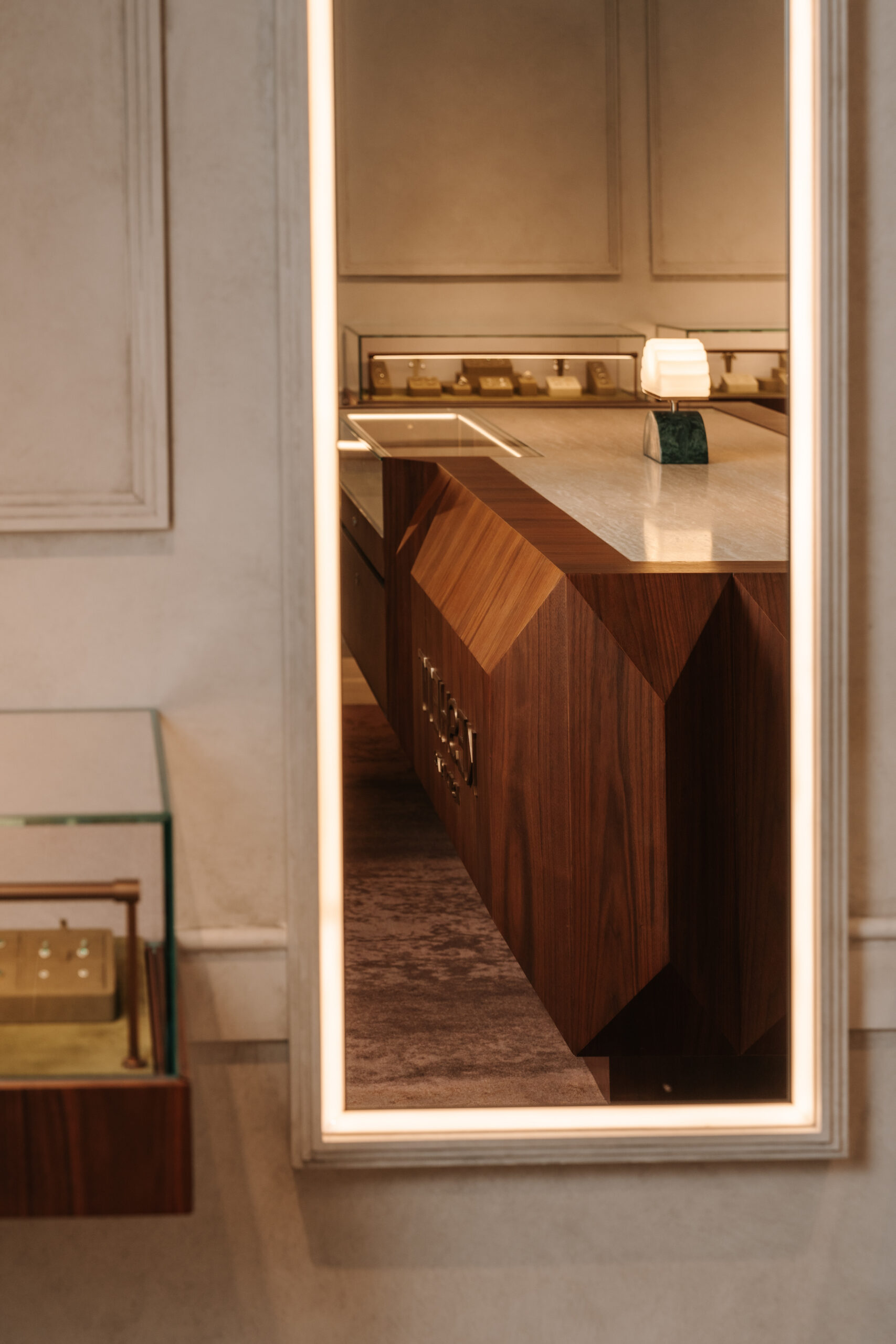 An image of Keshett Lt Collins St.