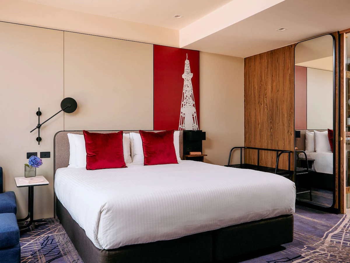 Custom king room joinery and headboard paneling by Neospeq